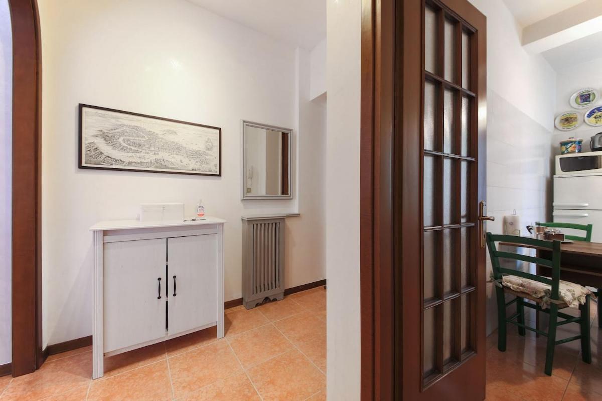 Private Parking - Family - 15 Min To *